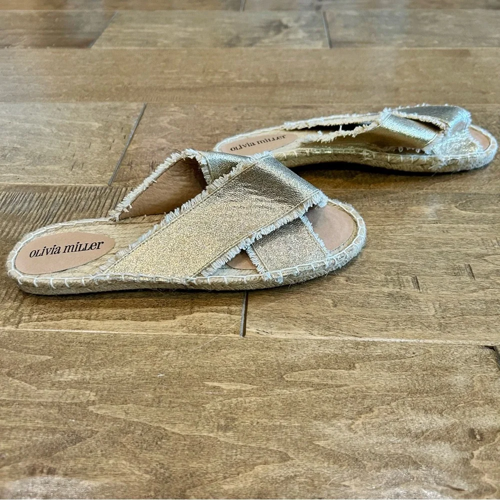 Olivia Miller Women’s Joseline Espadrille Slide Sandals Gold Size 7 NWT